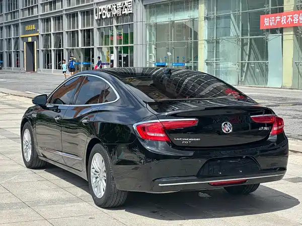 Buick LaCrosse 2018