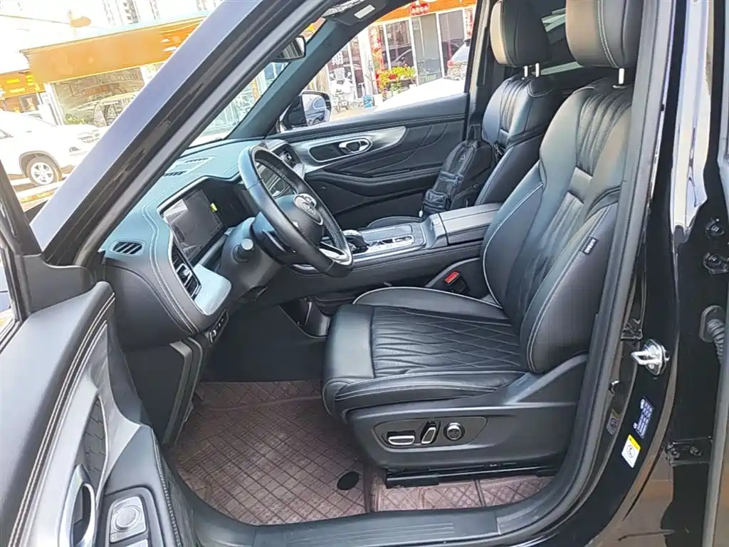 GAC Motor Trumpchi GS8 2024 — фото 15