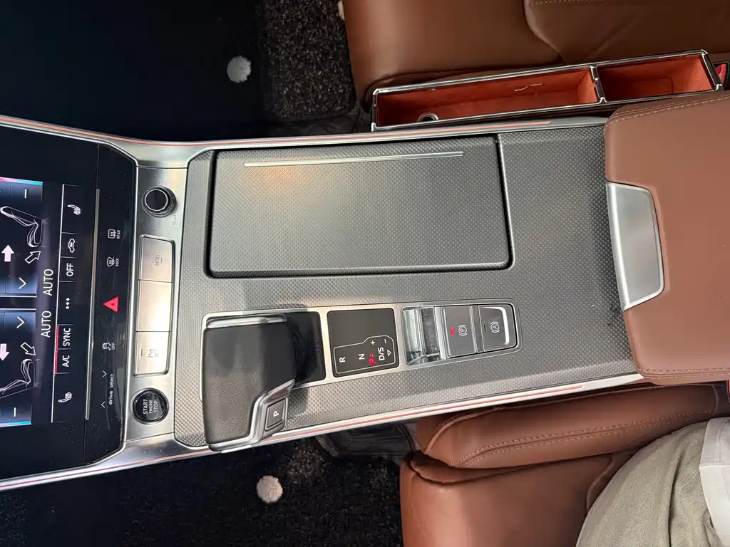 Audi A6L 2023 — фото 11