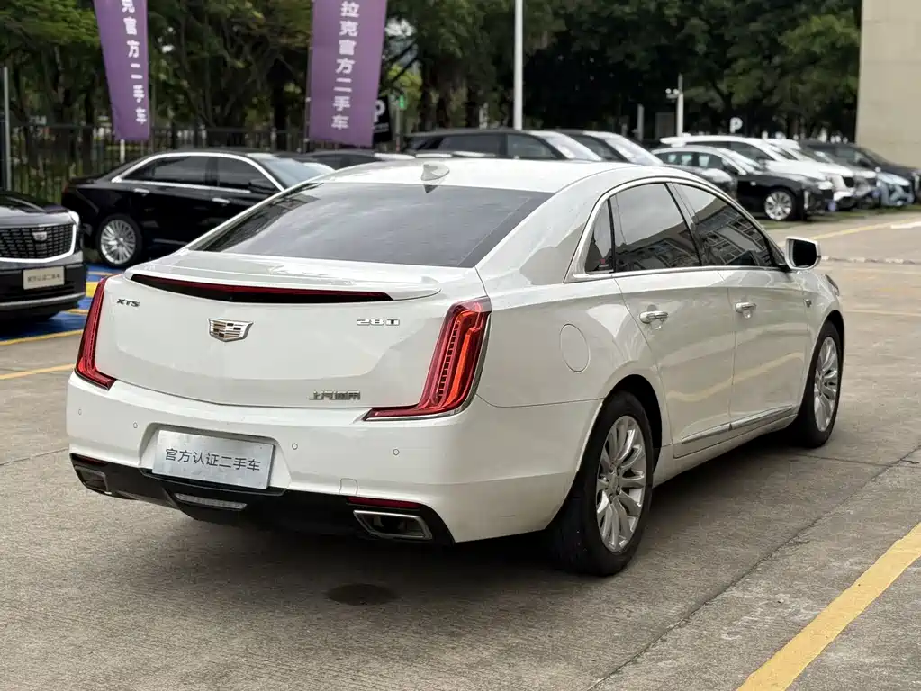 Cadillac XTS 2019 — фото 5