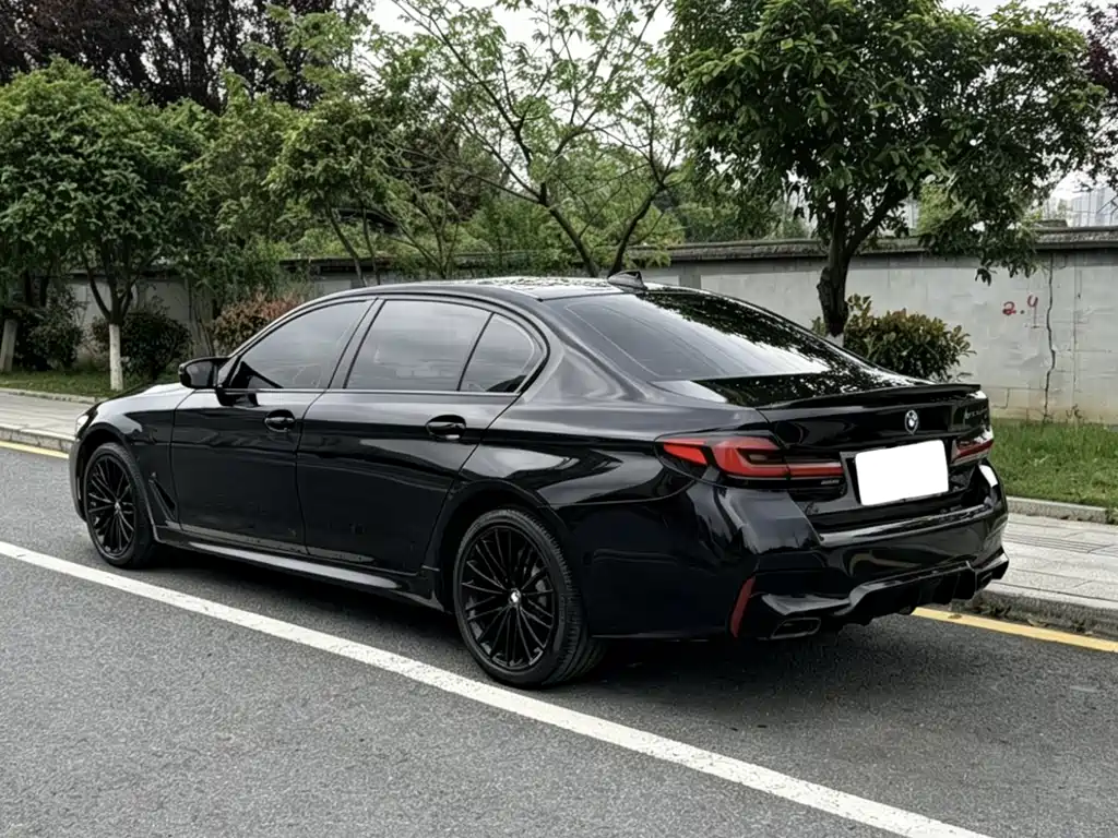 BMW 5 Series 2023