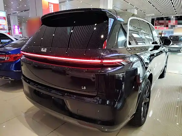 Li Auto L8 2023
