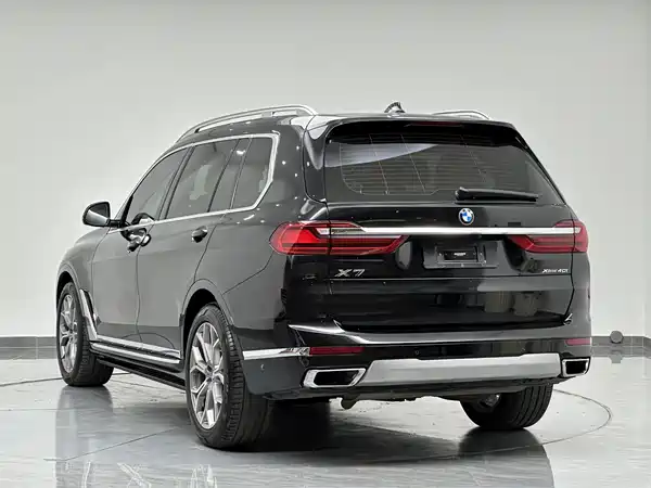 BMW X7 2022
