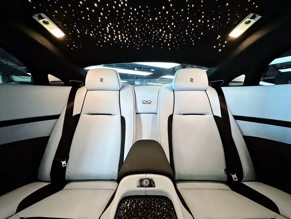 Rolls-Royce Wraith 2016 — фото 4