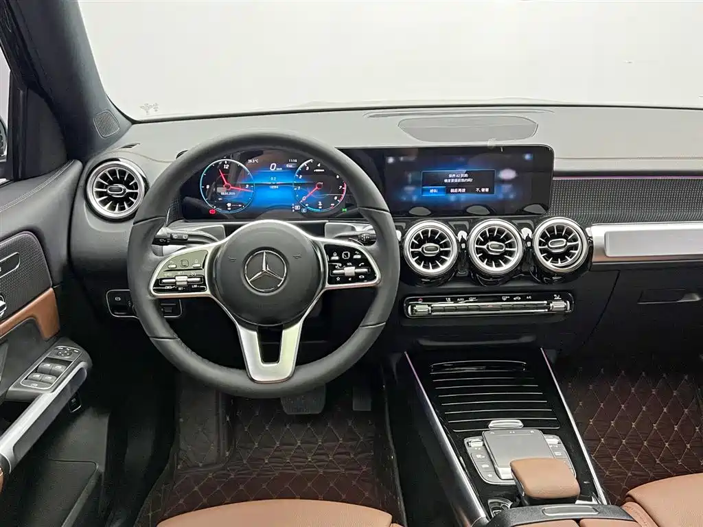 Mercedes-Benz GLB 2023 — фото 22