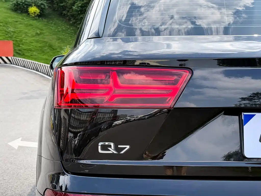Audi Q7 2016 — фото 3