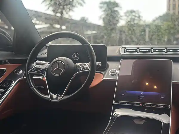 Mercedes-Benz S-Class 2024