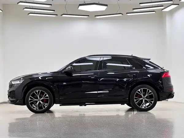Audi Q8 2022