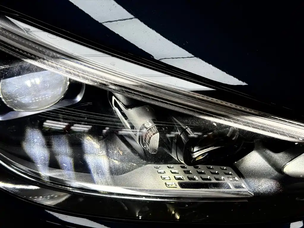 Mercedes-Benz C-Class 2021