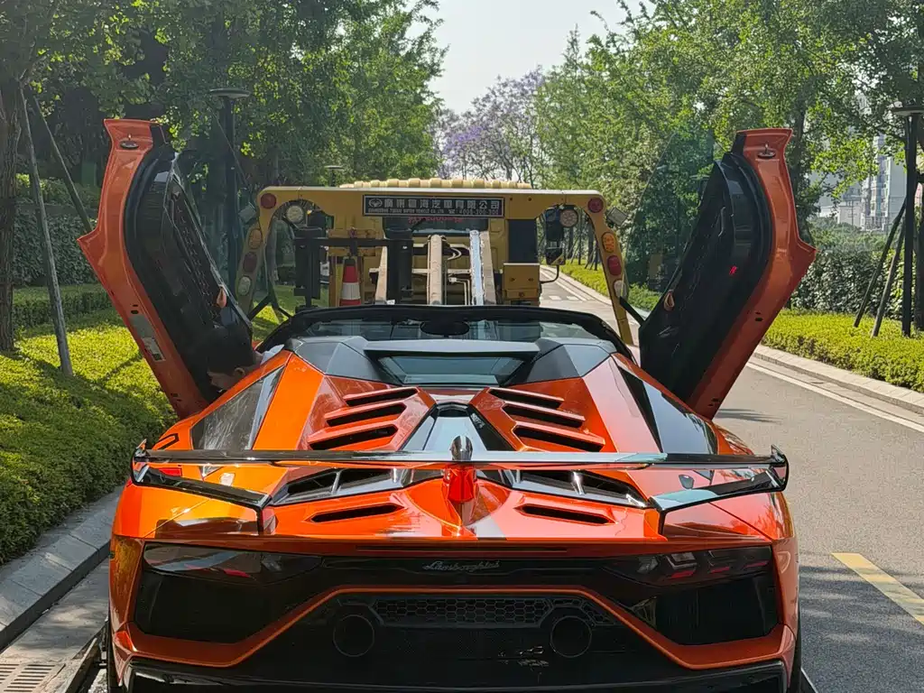 Lamborghini Aventador 2014 — фото 11