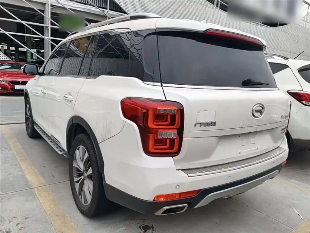 GAC Motor Trumpchi GS8 2017 — фото 5