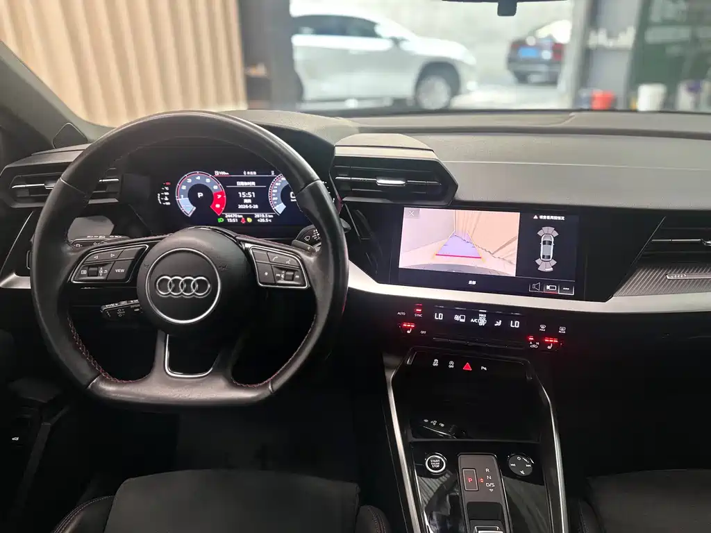 Audi A3 2023 — фото 19
