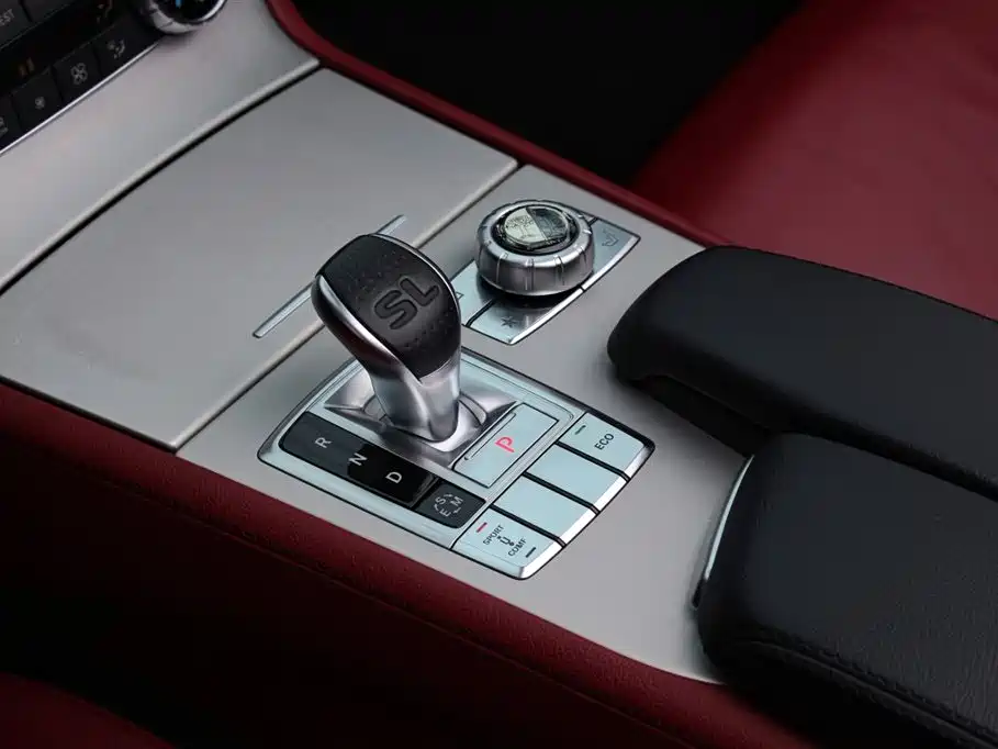 Mercedes-Benz SL-Class 2016 — фото 11