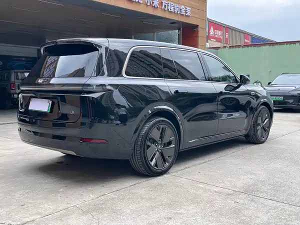 Li Auto L9 2025