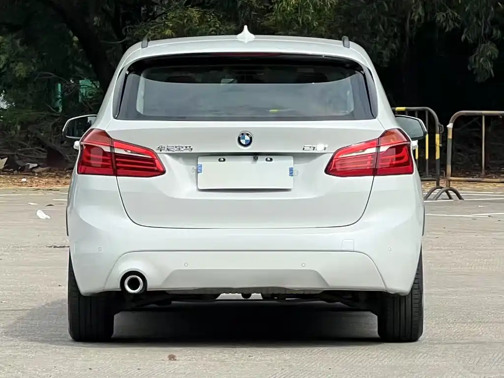 BMW 2 Series Active Tourer 2019 — фото 5