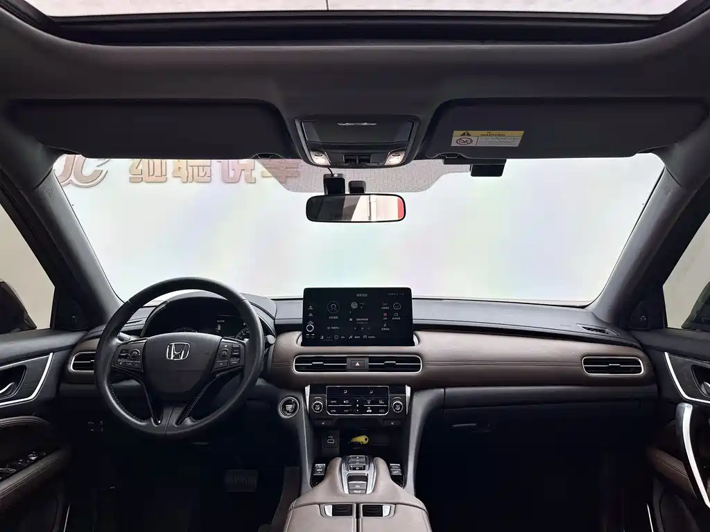 Audi Q5L 2023 — фото 10