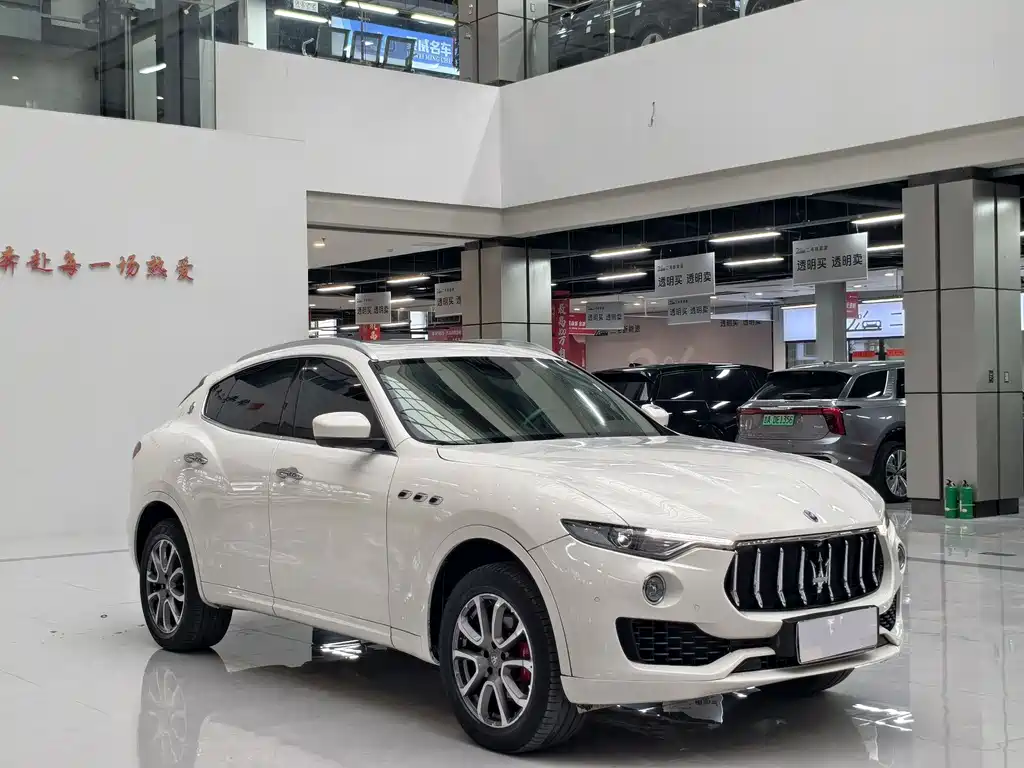 Maserati Levante 2017 — фото 4