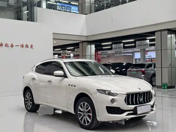 Maserati Levante 2016