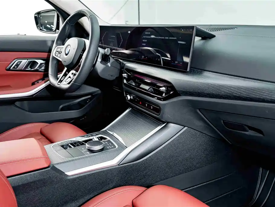 BMW 3 Series 2025 — фото 17