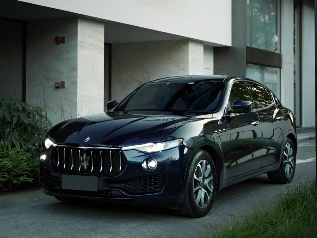 Maserati Levante 2019 — фото 1