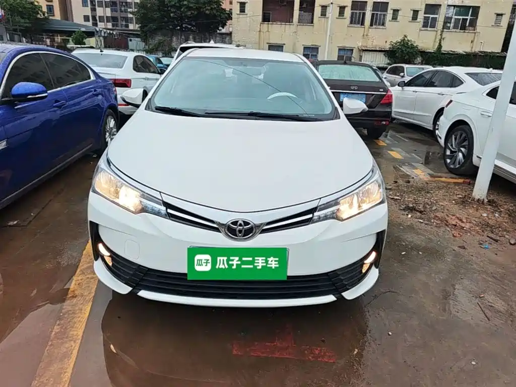 Toyota Corolla 2019 — фото 3