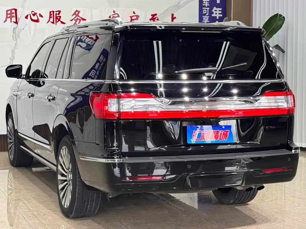Lincoln Navigator 2019 — фото 4