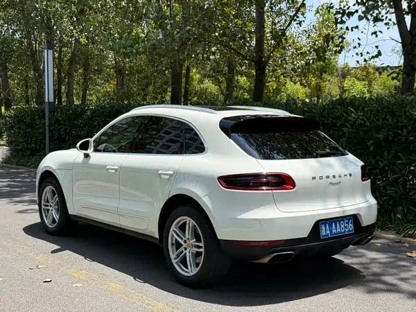 Porsche Macan 2015