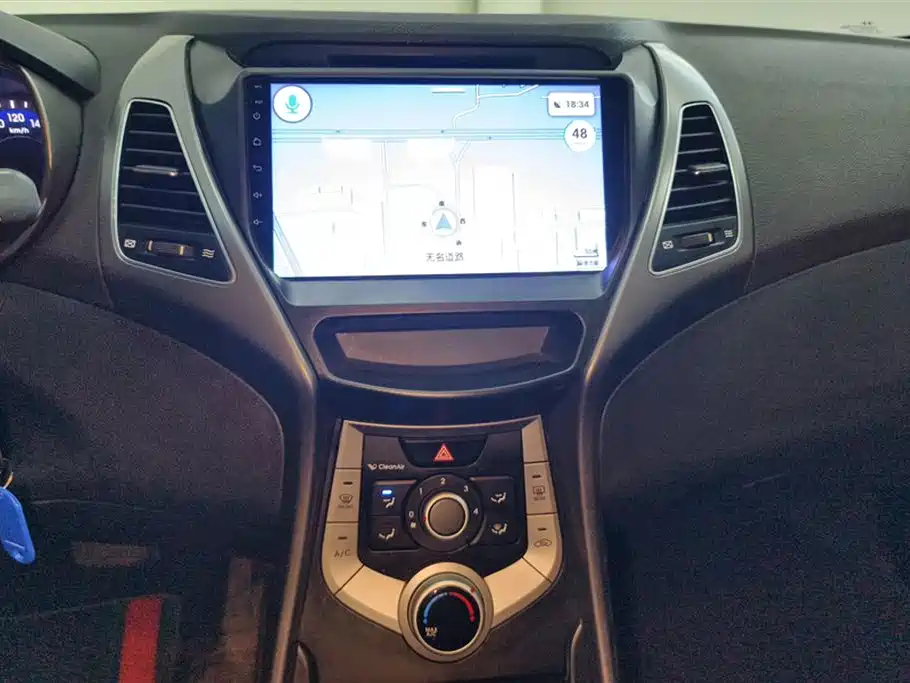 Hyundai Elantra Langdong 2017 — фото 13