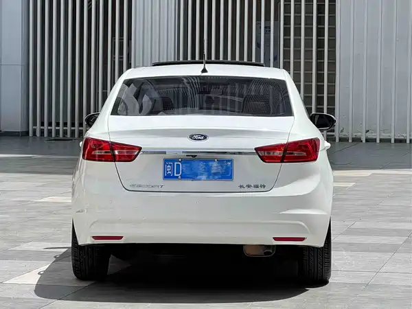 Ford Escort 2017