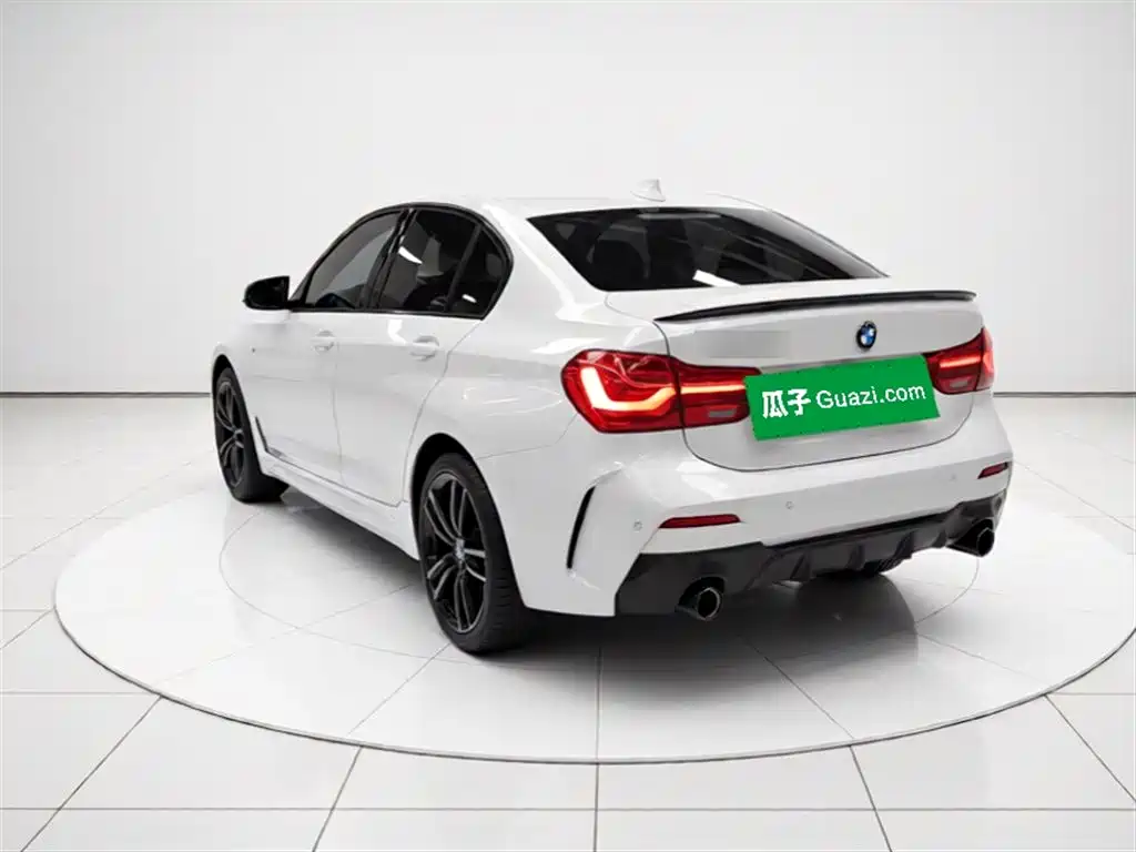 BMW 1 Series 2020 — фото 5