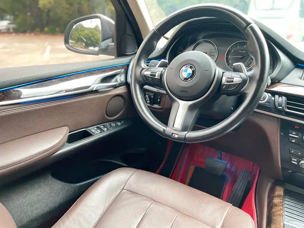 BMW X5 2016 — фото 23