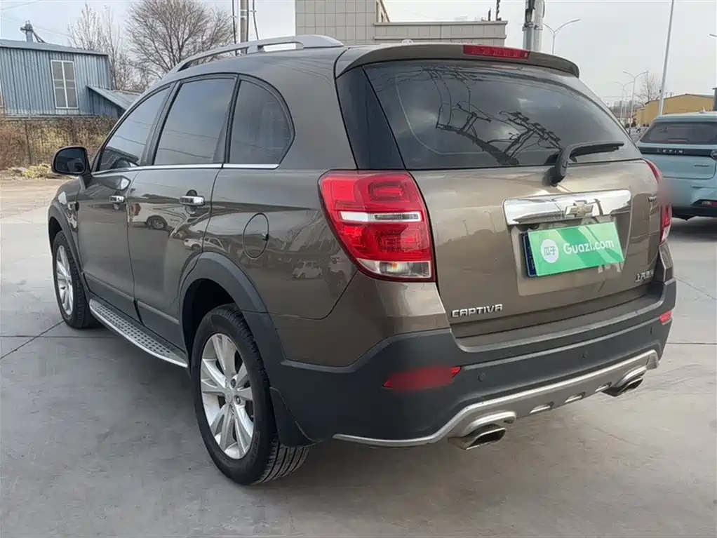 Chevrolet Captiva 2017 — фото 10
