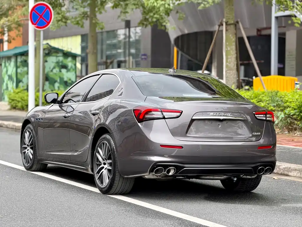 Maserati Ghibli 2021 — фото 5