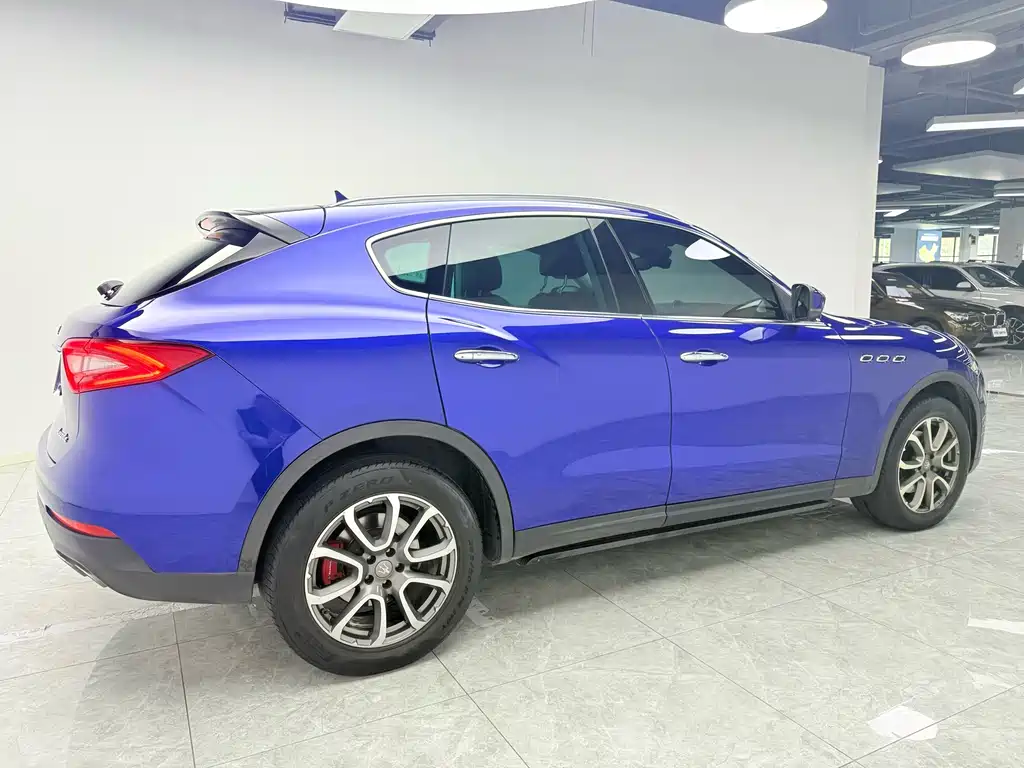 Maserati Levante 2018 — фото 4