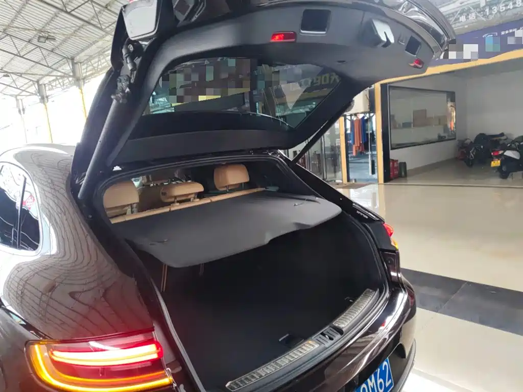 Porsche Macan 2020 — фото 19