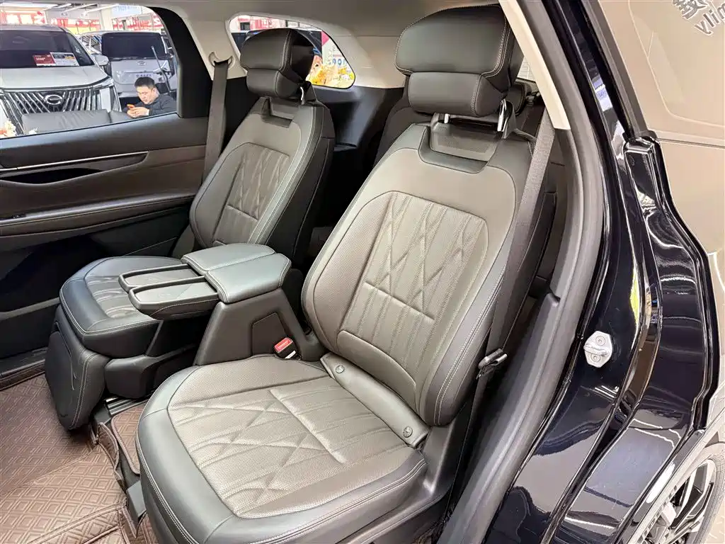 Ford Edge 2025 — фото 14