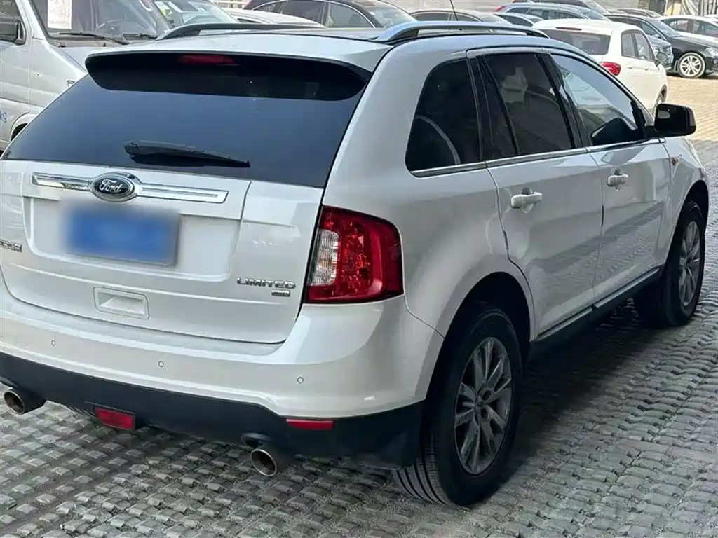 Ford Edge 2015 — фото 13