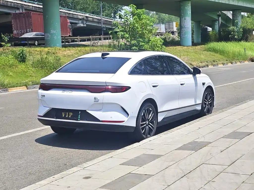 BYD Qin L 2025 — фото 7
