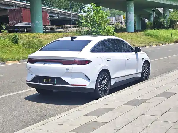 BYD Qin L 2025