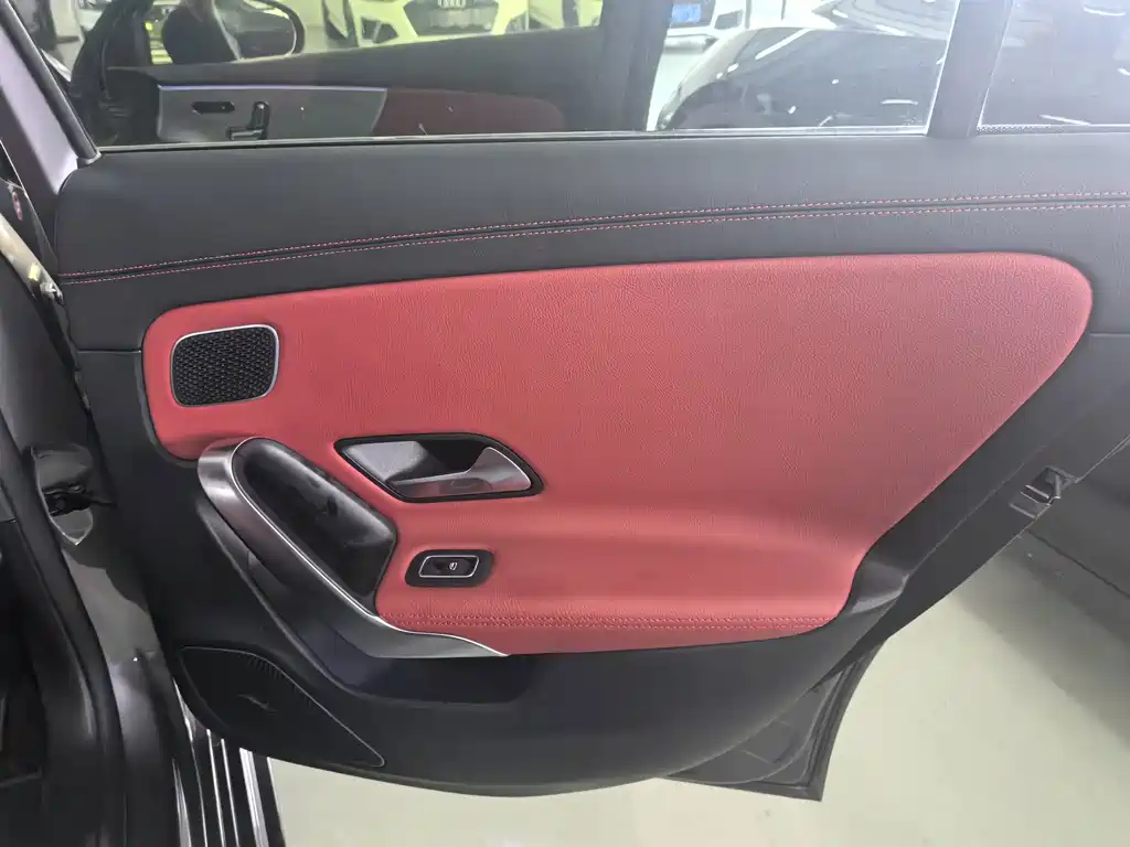 Mercedes-Benz A-Class AMG 2021 — фото 19
