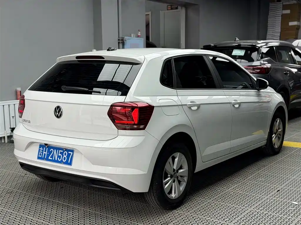 Volkswagen Polo 2023 — фото 19