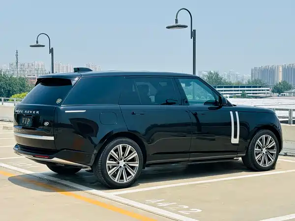 Land Rover Range Rover 2025