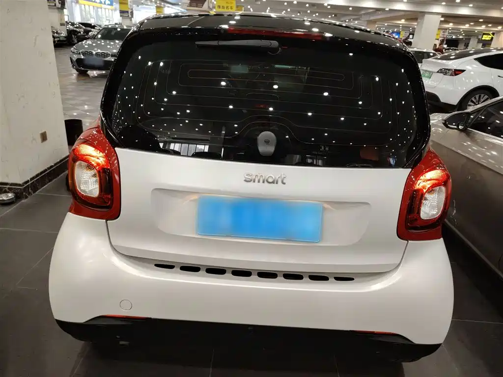 smart Fortwo 2017 — фото 6