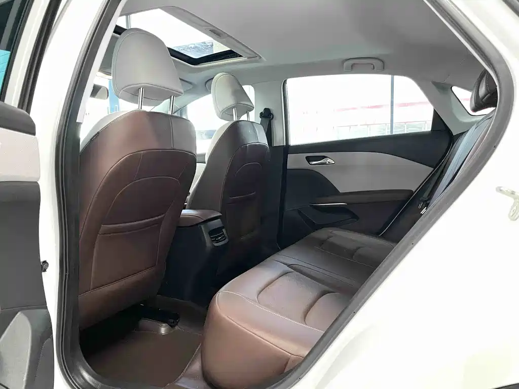 Chevrolet Monza 2023 — фото 10
