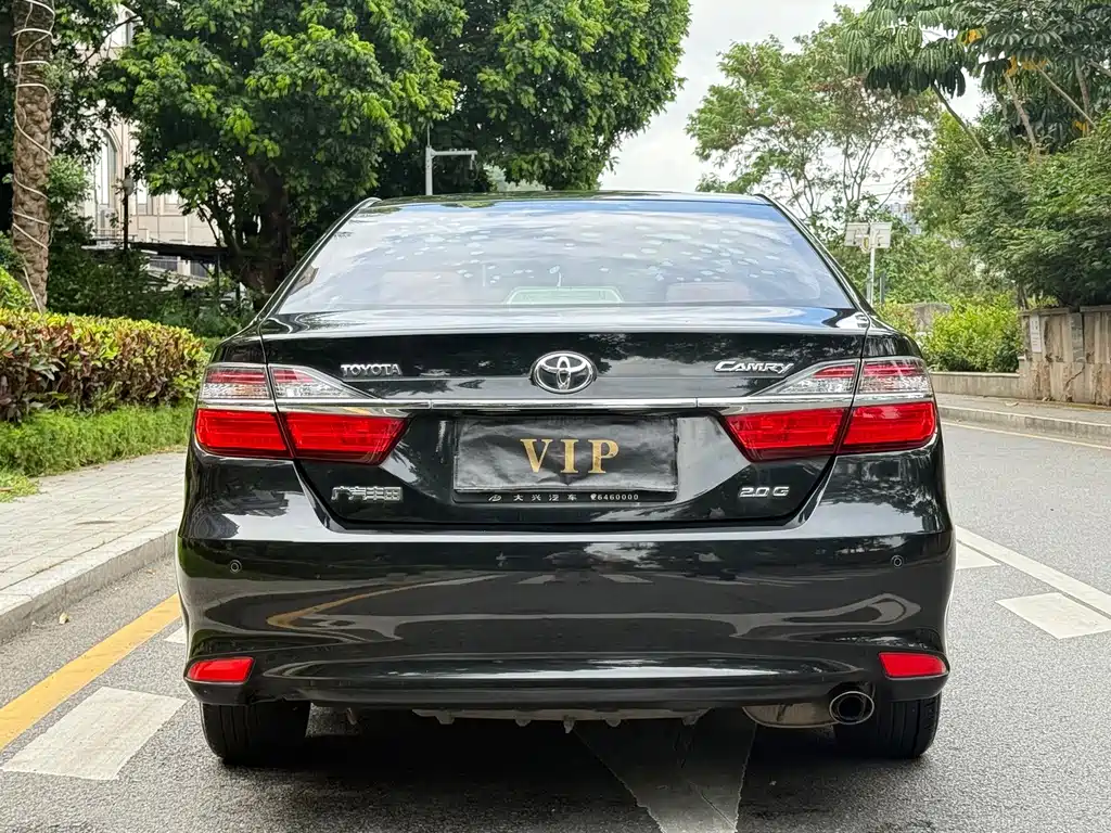 Toyota Camry 2016 — фото 19