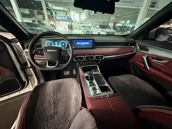 Jetour X70 PLUS 2023