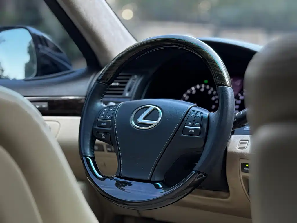 Lexus LS 2008 — фото 14