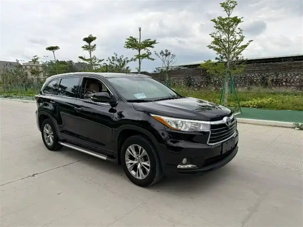 Toyota Highlander 2017 — фото 2