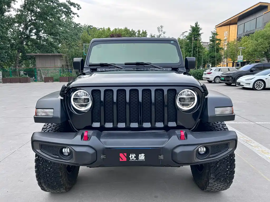 Jeep Wrangler 2020 — фото 2