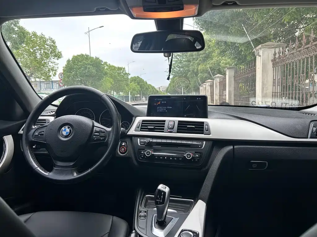 BMW 3 Series 2014 — фото 12